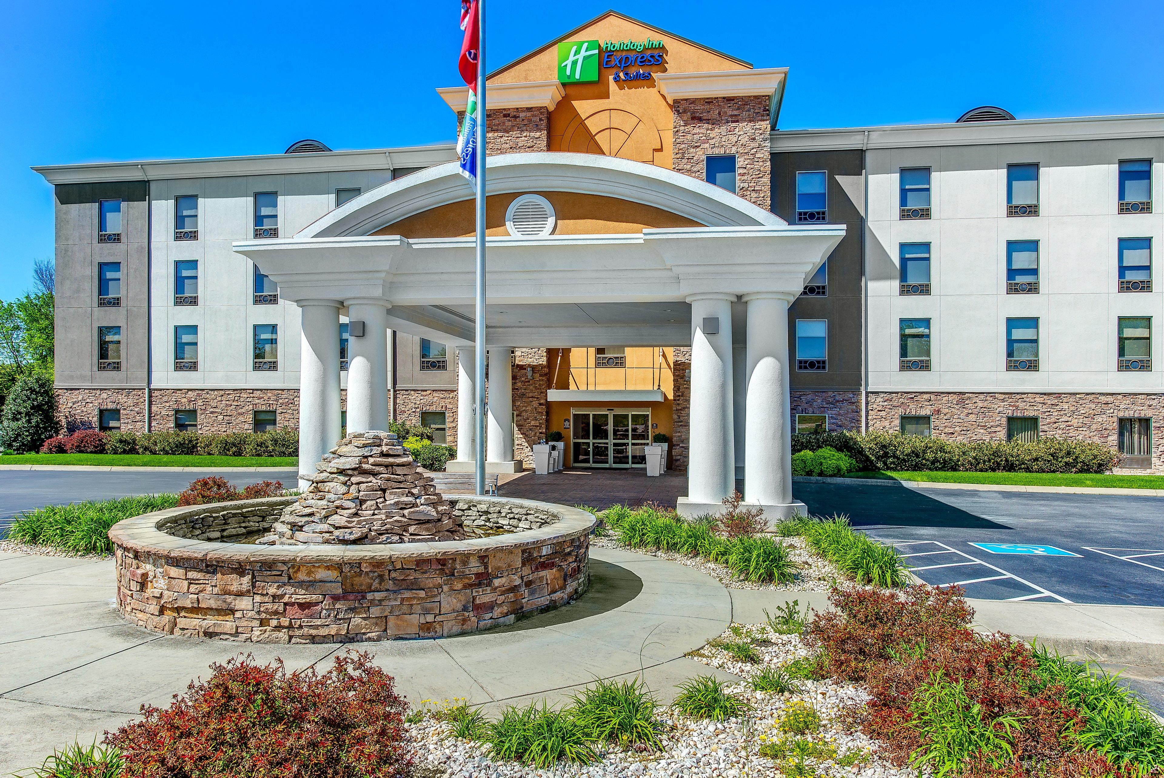 Holiday Inn Express & Suites Morristown, An Ihg Hotel Exterior photo